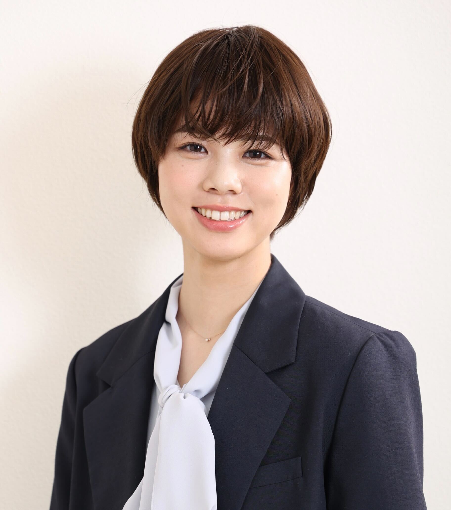 公認心理師・臨床心理士
大学院を卒業後、精神科クリニックや保健所でカウンセリング、心理検査を担当した経験を持つ。
現在は従業員数1万人規模の企業で、労務実務担当として働いており、主に安全衛生・休職者対応などに従事。